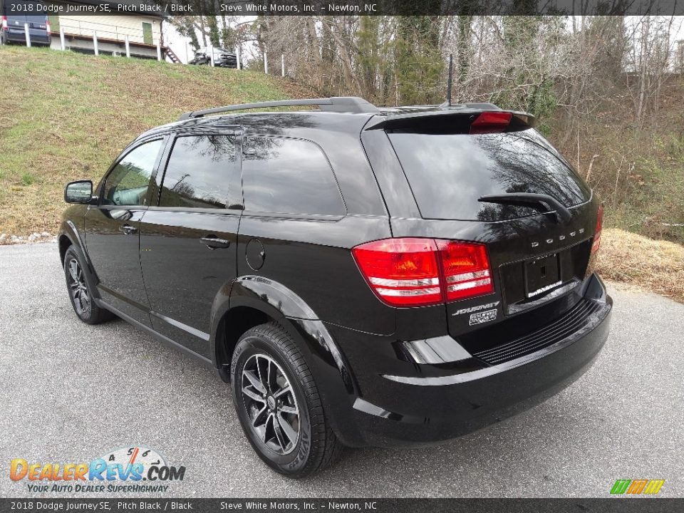 2018 Dodge Journey SE Pitch Black / Black Photo #10