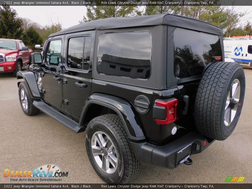 2022 Jeep Wrangler Unlimited Sahara 4x4 Black / Black Photo #8