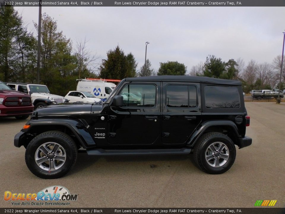 Black 2022 Jeep Wrangler Unlimited Sahara 4x4 Photo #9