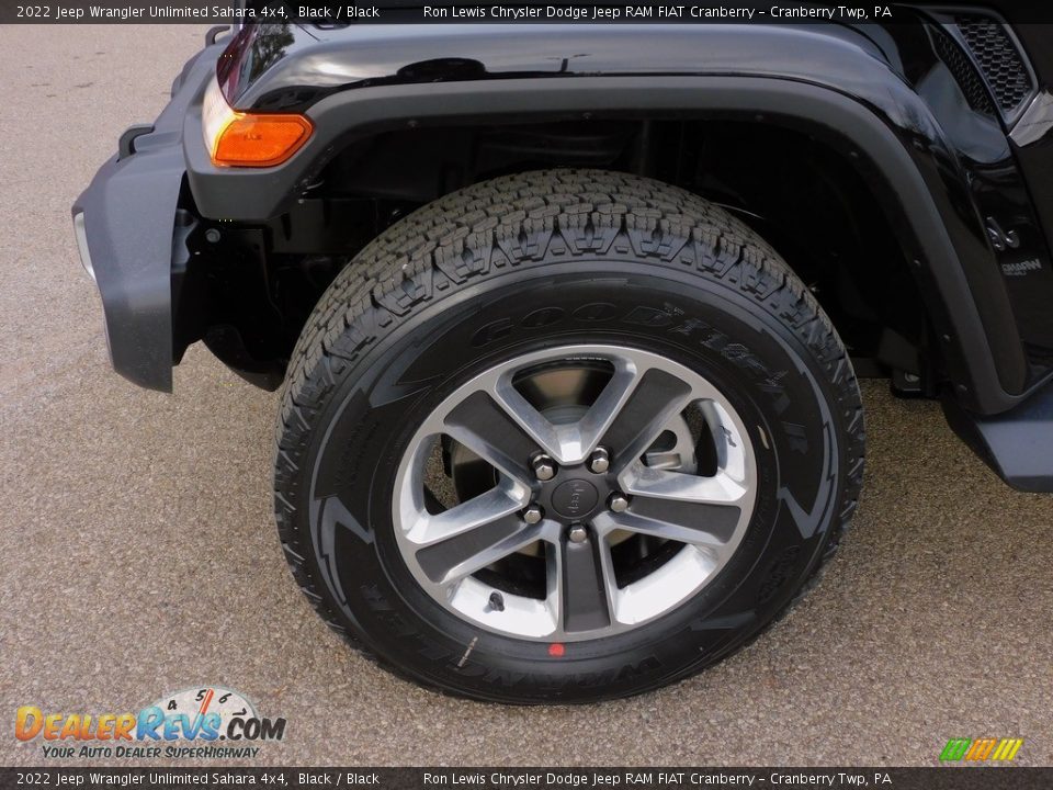 2022 Jeep Wrangler Unlimited Sahara 4x4 Wheel Photo #10