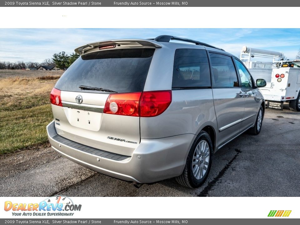 2009 Toyota Sienna XLE Silver Shadow Pearl / Stone Photo #4