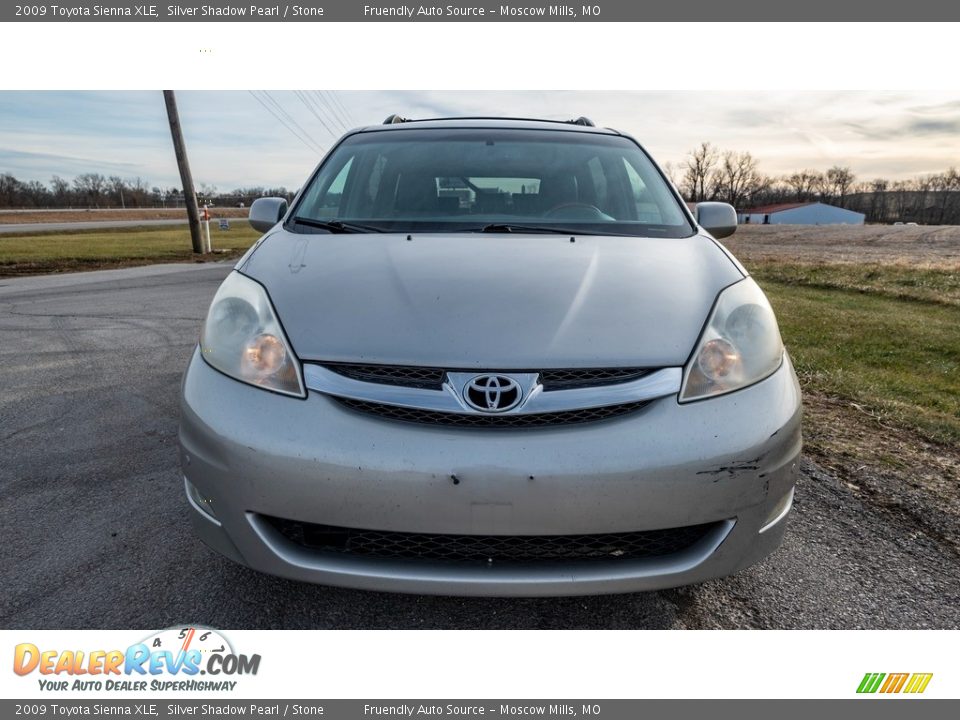 2009 Toyota Sienna XLE Silver Shadow Pearl / Stone Photo #9