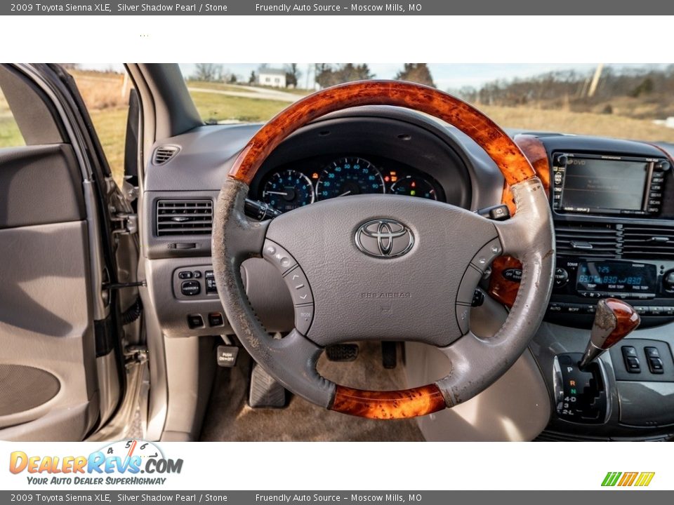 2009 Toyota Sienna XLE Silver Shadow Pearl / Stone Photo #28