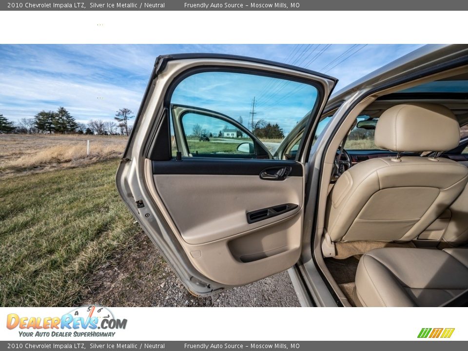 2010 Chevrolet Impala LTZ Silver Ice Metallic / Neutral Photo #21