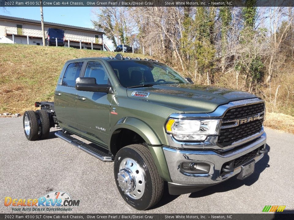 2022 Ram 4500 SLT Crew Cab 4x4 Chassis Olive Green Pearl / Black/Diesel Gray Photo #4