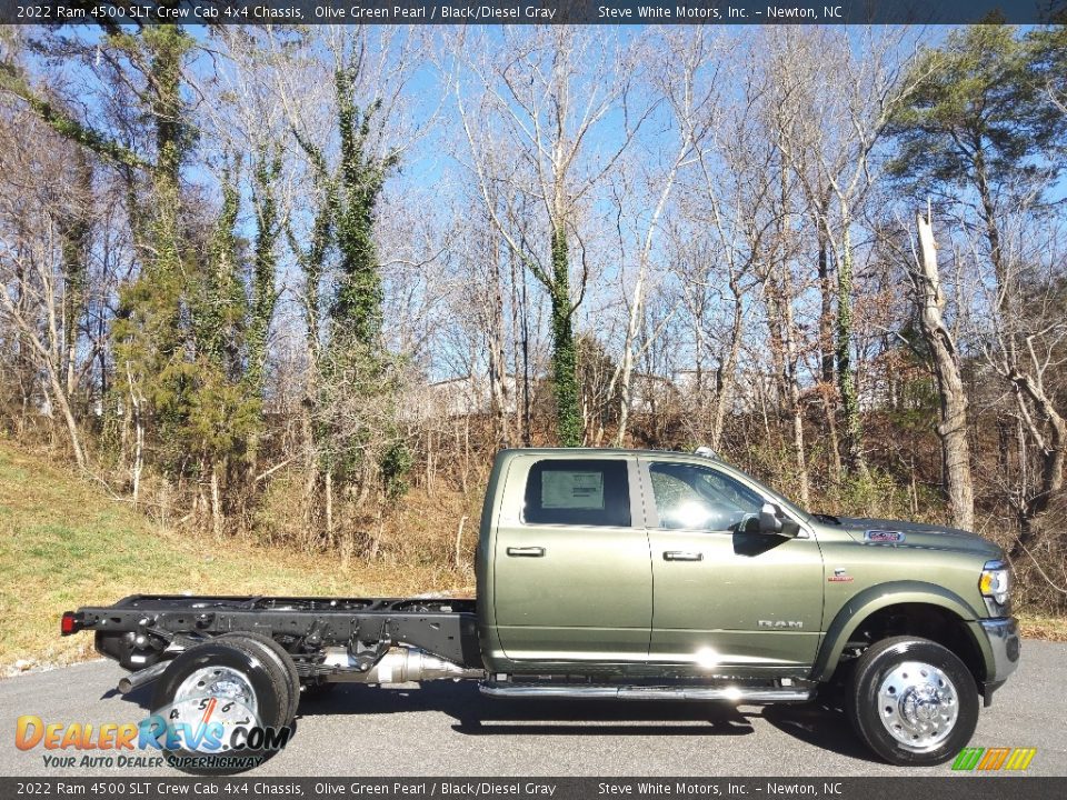 2022 Ram 4500 SLT Crew Cab 4x4 Chassis Olive Green Pearl / Black/Diesel Gray Photo #5
