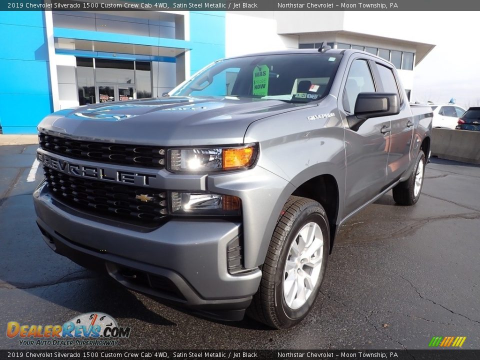 2019 Chevrolet Silverado 1500 Custom Crew Cab 4WD Satin Steel Metallic / Jet Black Photo #2