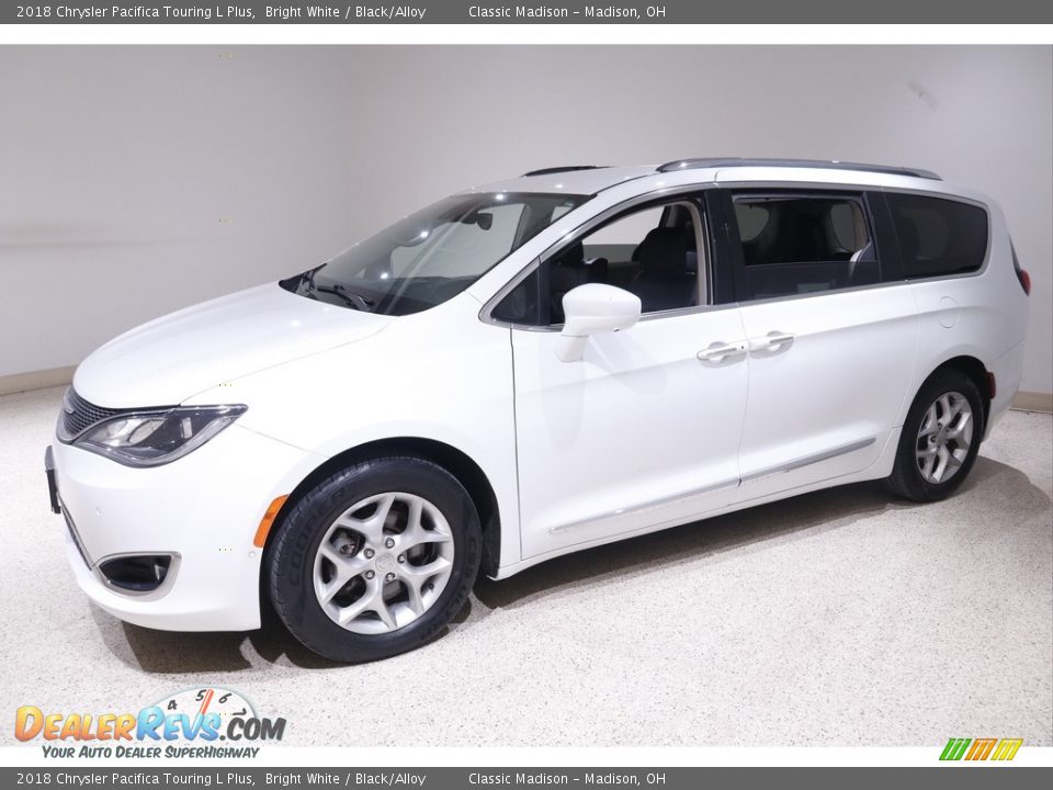 2018 Chrysler Pacifica Touring L Plus Bright White / Black/Alloy Photo #3