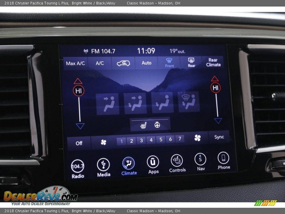 2018 Chrysler Pacifica Touring L Plus Bright White / Black/Alloy Photo #11