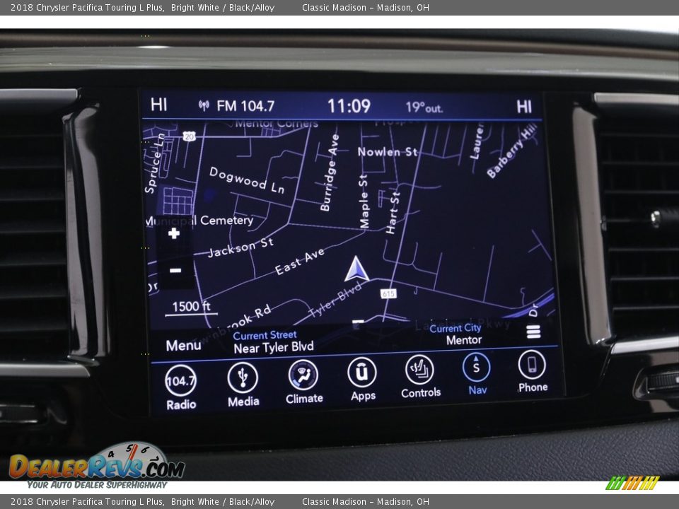 2018 Chrysler Pacifica Touring L Plus Bright White / Black/Alloy Photo #13