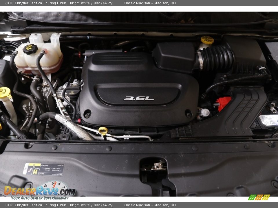 2018 Chrysler Pacifica Touring L Plus Bright White / Black/Alloy Photo #26