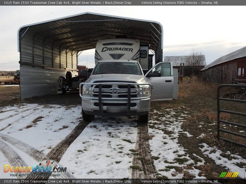 2015 Ram 2500 Tradesman Crew Cab 4x4 Bright Silver Metallic / Black/Diesel Gray Photo #4