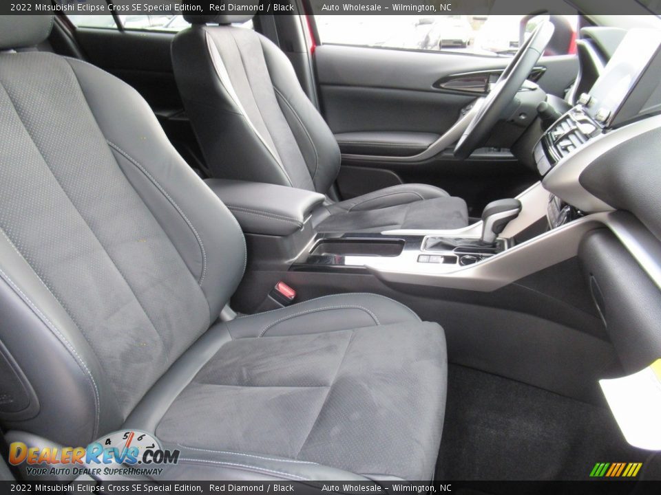 Front Seat of 2022 Mitsubishi Eclipse Cross SE Special Edition Photo #13