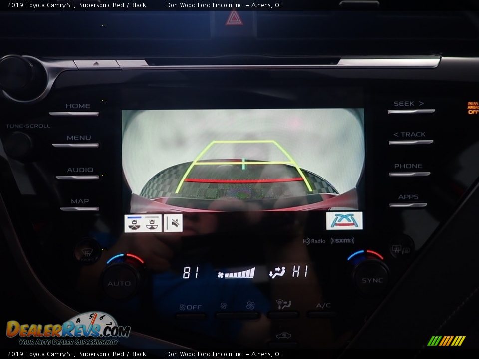 2019 Toyota Camry SE Supersonic Red / Black Photo #3
