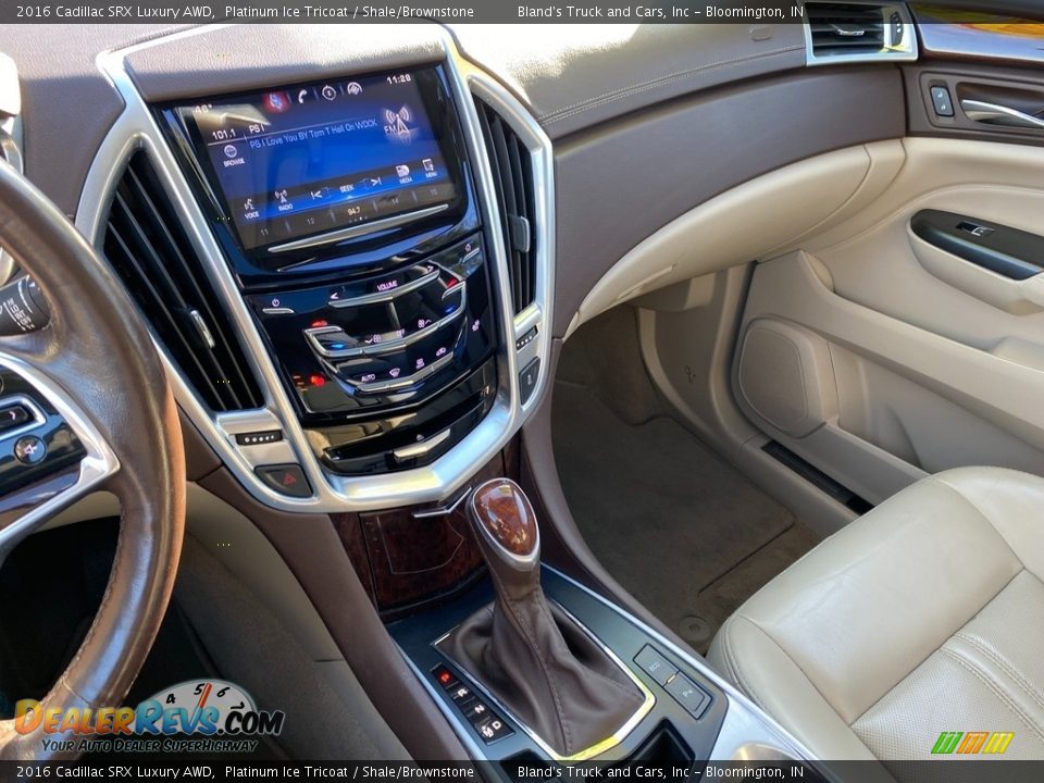 2016 Cadillac SRX Luxury AWD Platinum Ice Tricoat / Shale/Brownstone Photo #24