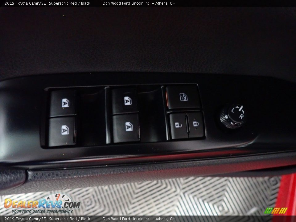 2019 Toyota Camry SE Supersonic Red / Black Photo #22