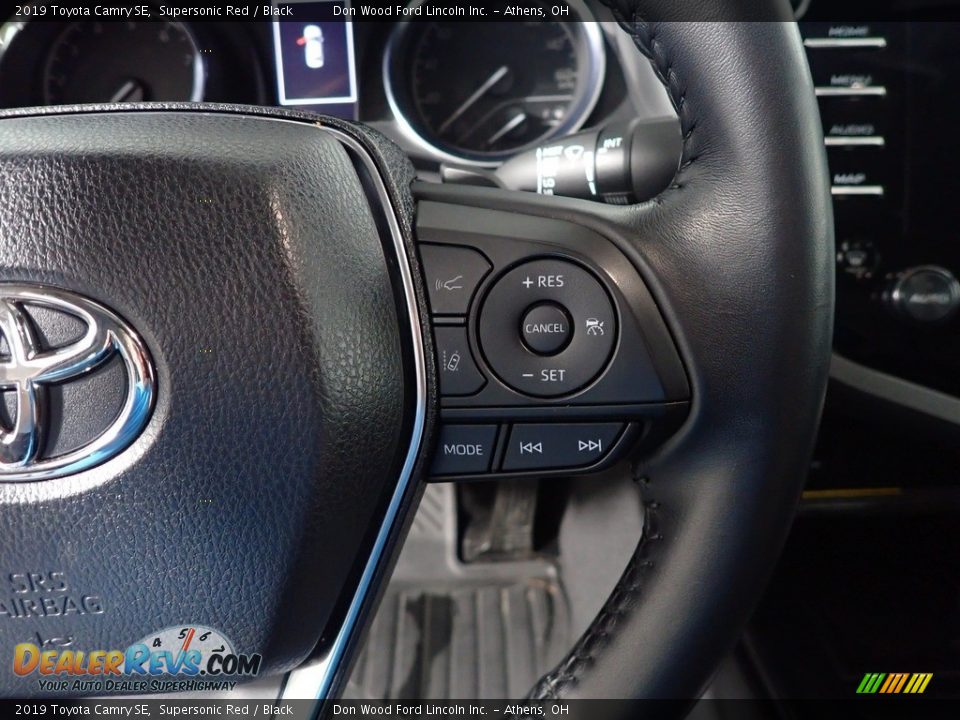 2019 Toyota Camry SE Supersonic Red / Black Photo #31