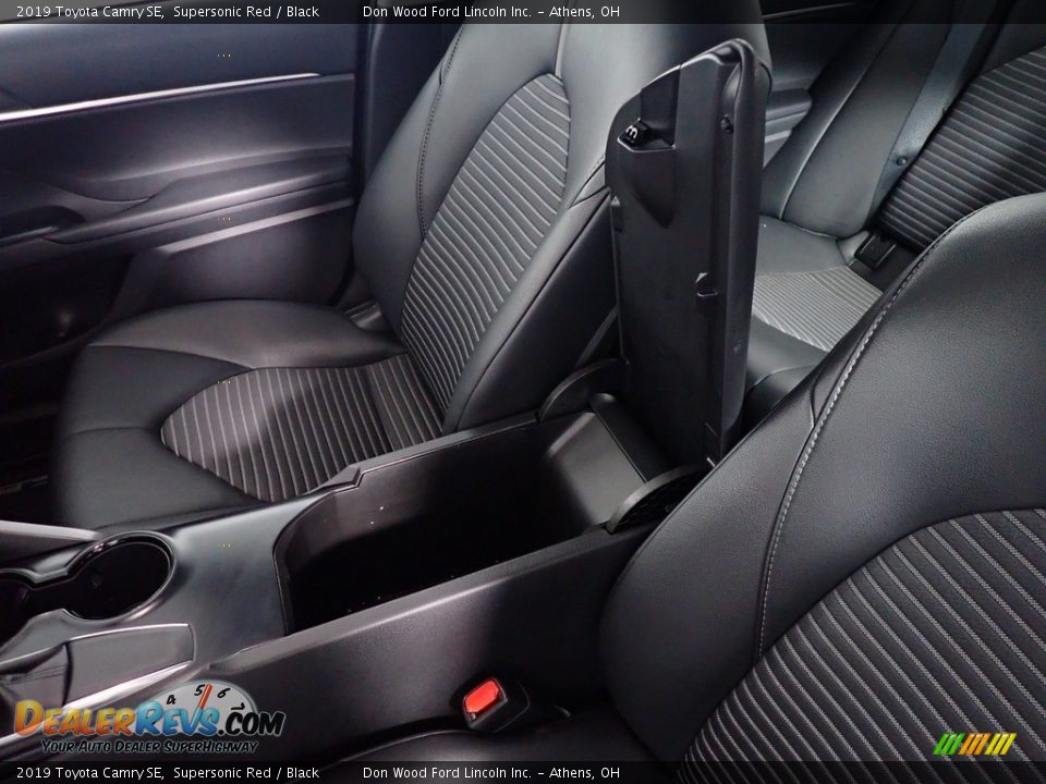 2019 Toyota Camry SE Supersonic Red / Black Photo #34