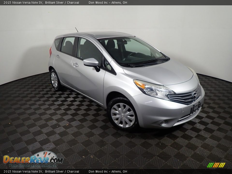 2015 Nissan Versa Note SV Brilliant Silver / Charcoal Photo #2