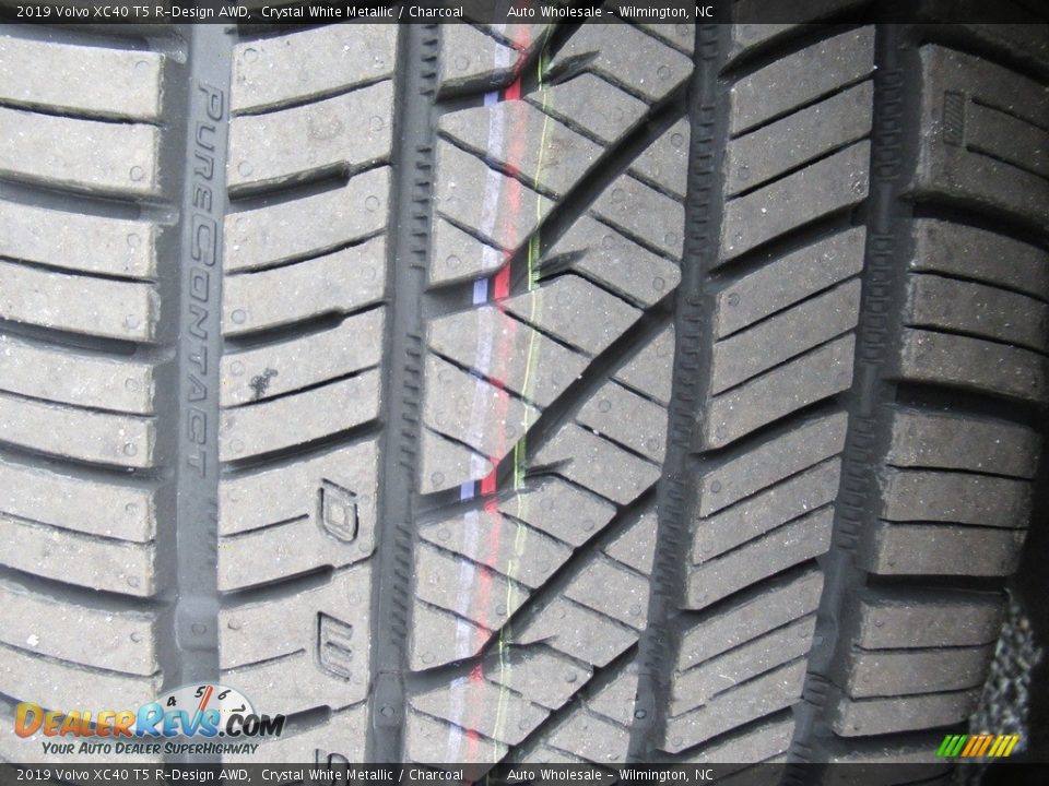 2019 Volvo XC40 T5 R-Design AWD Crystal White Metallic / Charcoal Photo #9