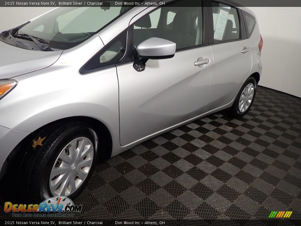 2015 Nissan Versa Note SV Brilliant Silver / Charcoal Photo #9