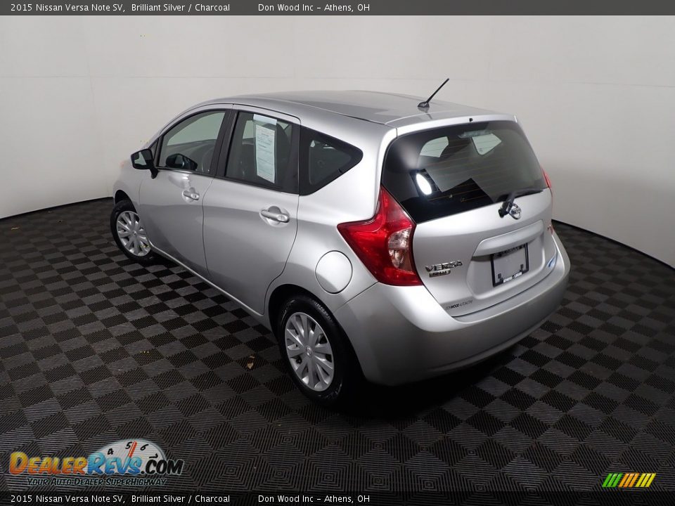 2015 Nissan Versa Note SV Brilliant Silver / Charcoal Photo #11