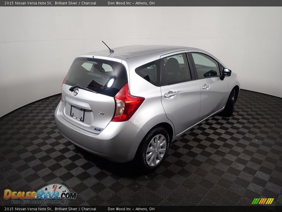 2015 Nissan Versa Note SV Brilliant Silver / Charcoal Photo #16