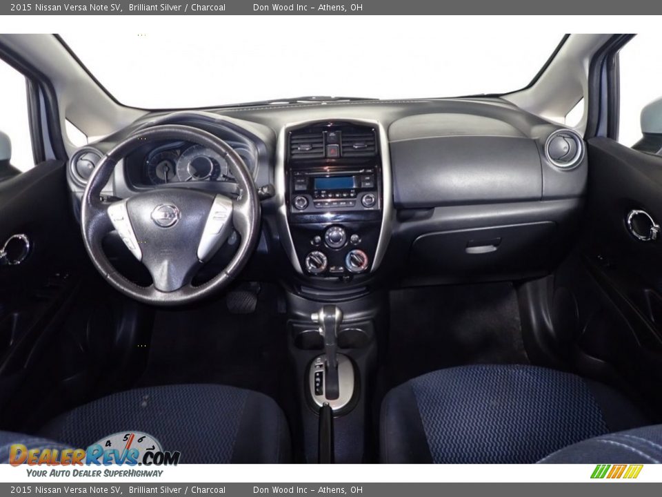 2015 Nissan Versa Note SV Brilliant Silver / Charcoal Photo #23