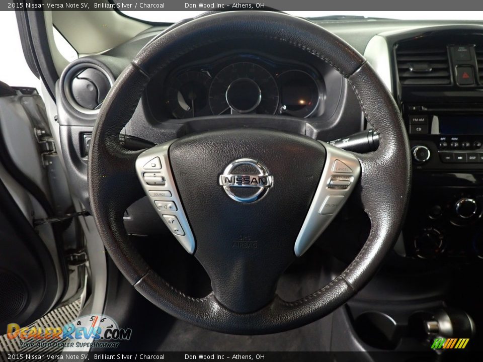 2015 Nissan Versa Note SV Brilliant Silver / Charcoal Photo #26