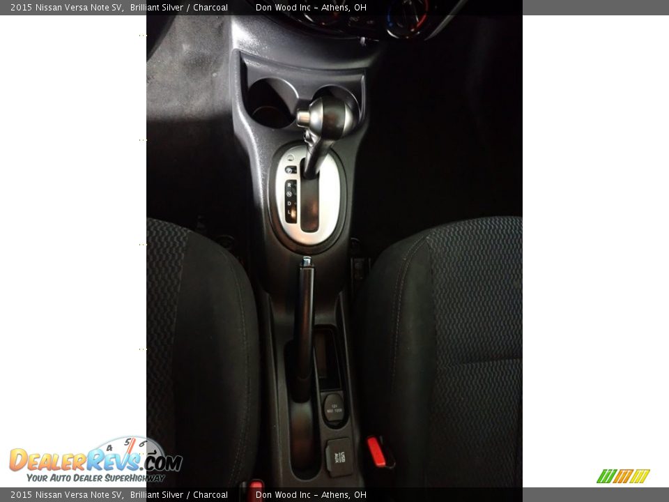 2015 Nissan Versa Note SV Brilliant Silver / Charcoal Photo #31