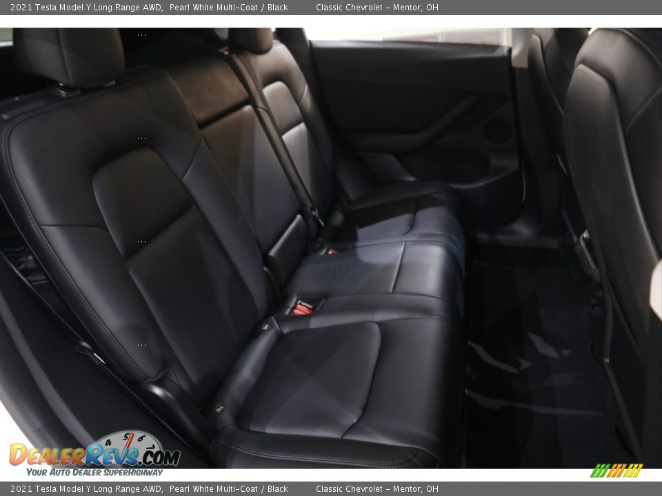 Rear Seat of 2021 Tesla Model Y Long Range AWD Photo #25