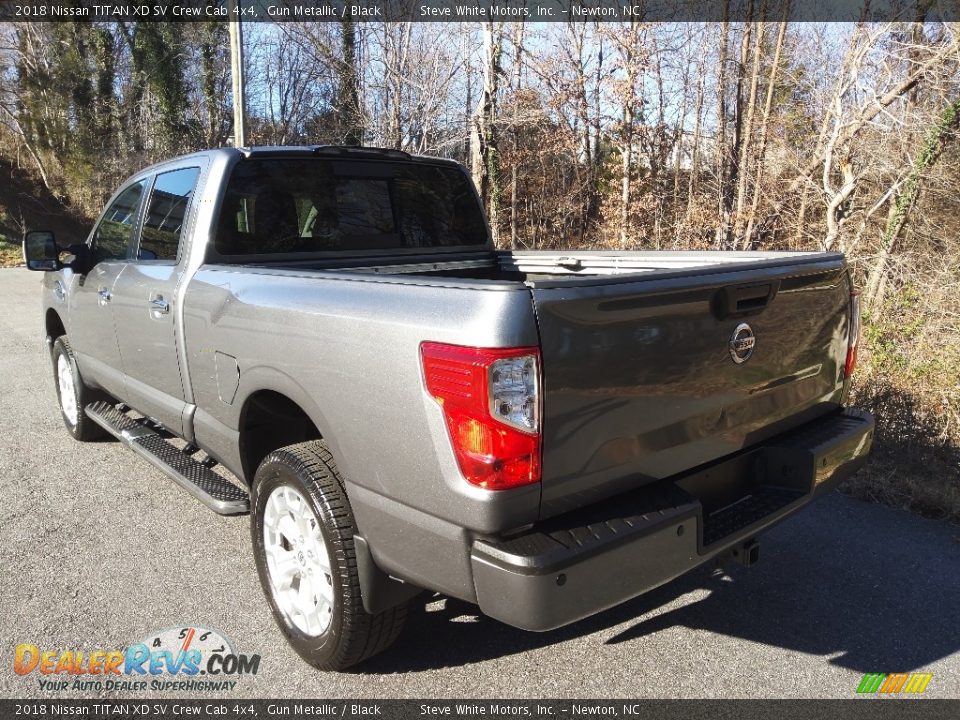 2018 Nissan TITAN XD SV Crew Cab 4x4 Gun Metallic / Black Photo #11