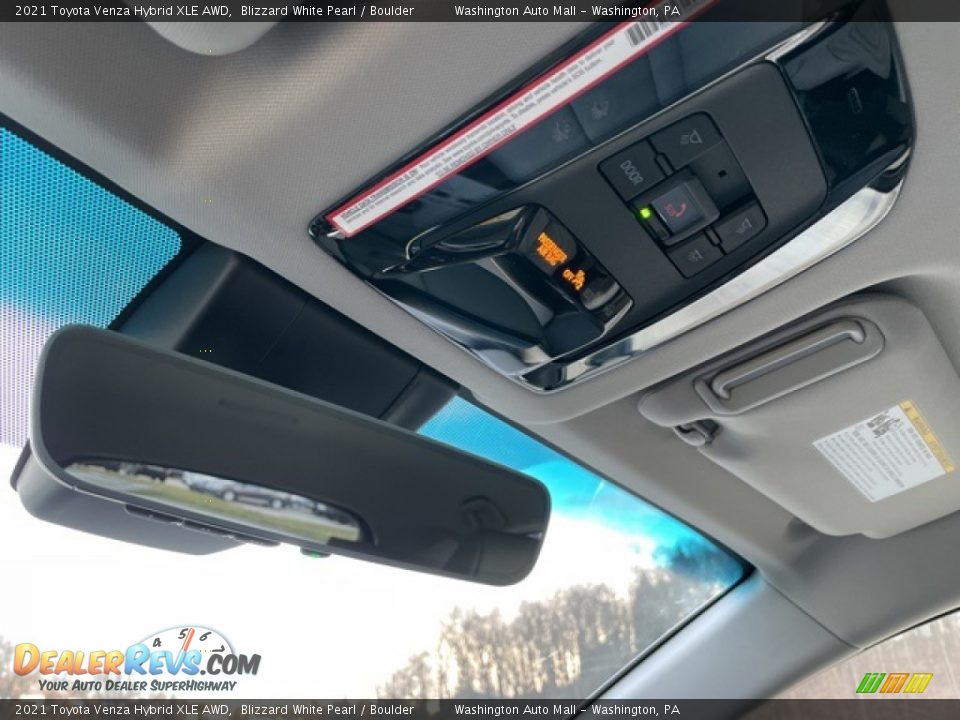 Controls of 2021 Toyota Venza Hybrid XLE AWD Photo #14