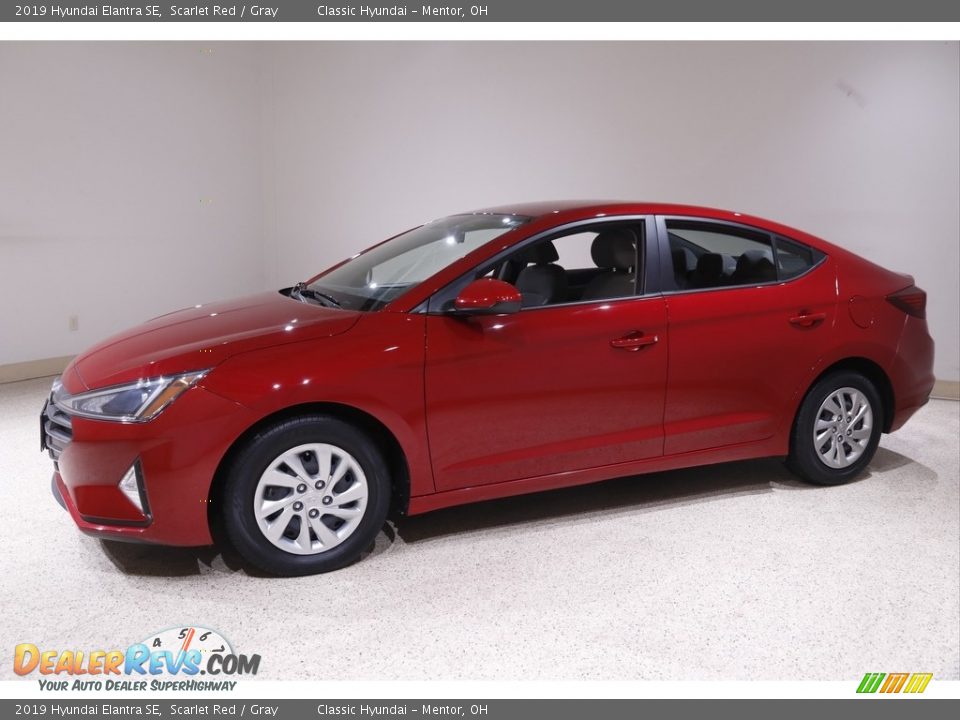 2019 Hyundai Elantra SE Scarlet Red / Gray Photo #3