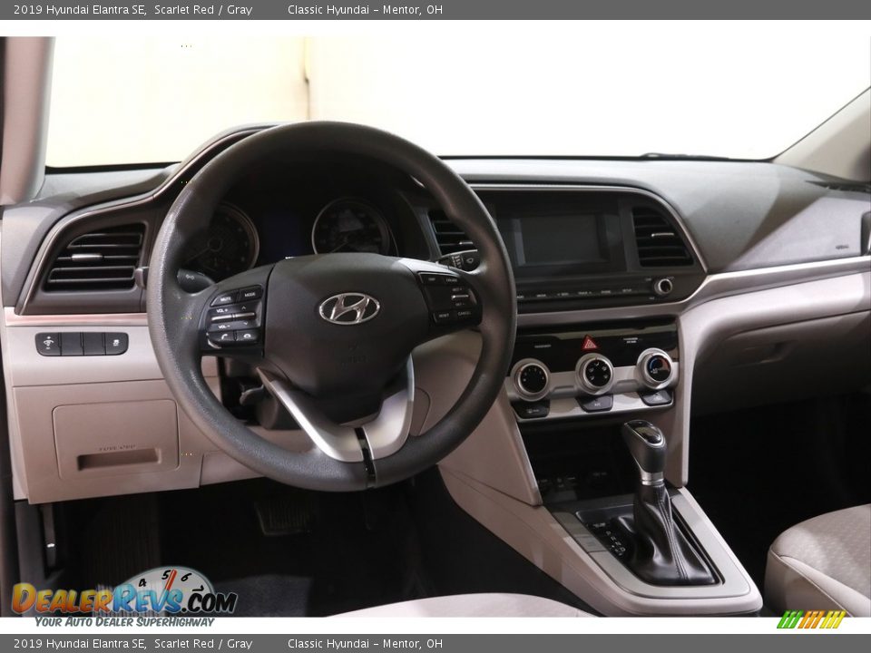 2019 Hyundai Elantra SE Scarlet Red / Gray Photo #6