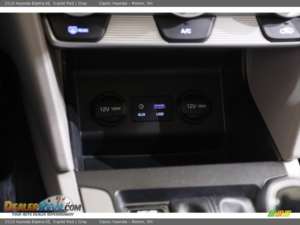 2019 Hyundai Elantra SE Scarlet Red / Gray Photo #12