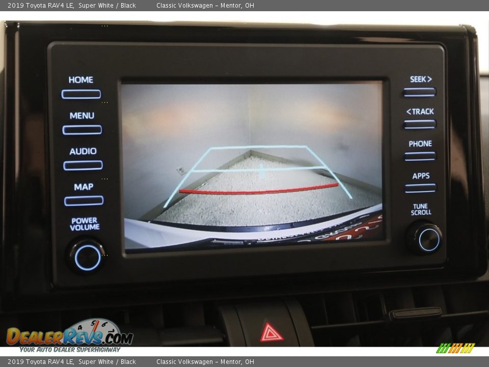 2019 Toyota RAV4 LE Super White / Black Photo #11