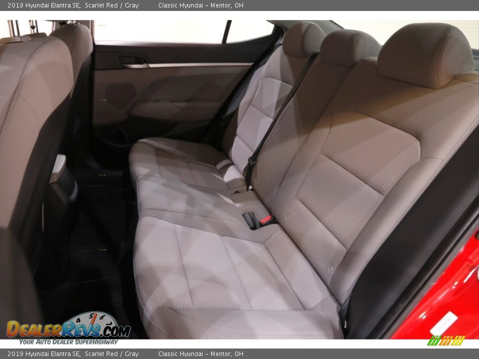 2019 Hyundai Elantra SE Scarlet Red / Gray Photo #16