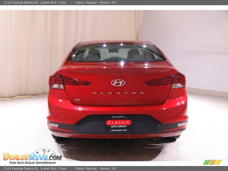 2019 Hyundai Elantra SE Scarlet Red / Gray Photo #17