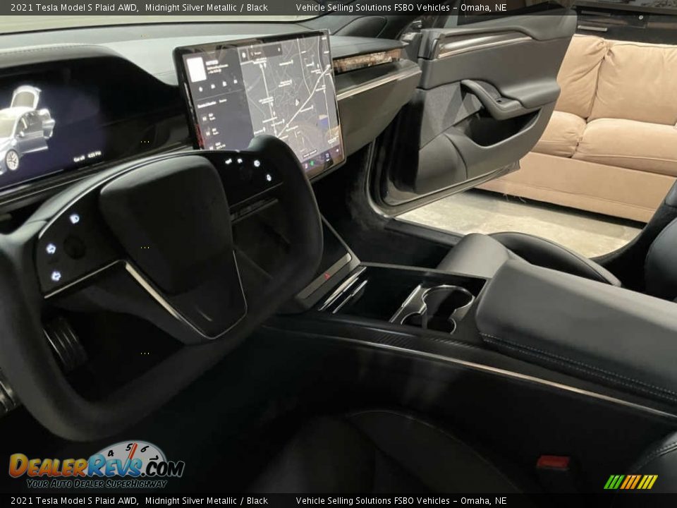 Controls of 2021 Tesla Model S Plaid AWD Photo #6