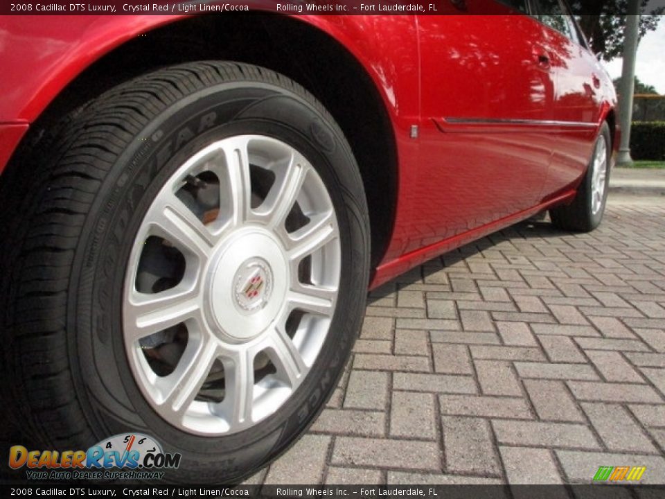 2008 Cadillac DTS Luxury Crystal Red / Light Linen/Cocoa Photo #24
