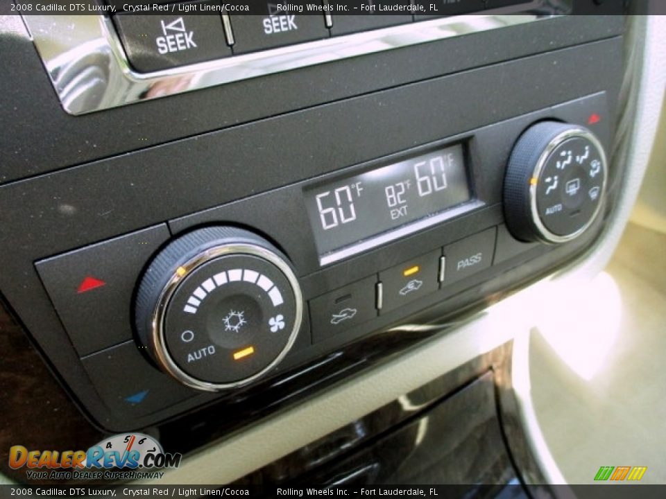 2008 Cadillac DTS Luxury Crystal Red / Light Linen/Cocoa Photo #27