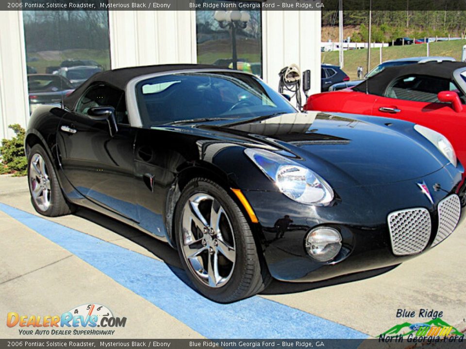 2006 Pontiac Solstice Roadster Mysterious Black / Ebony Photo #2