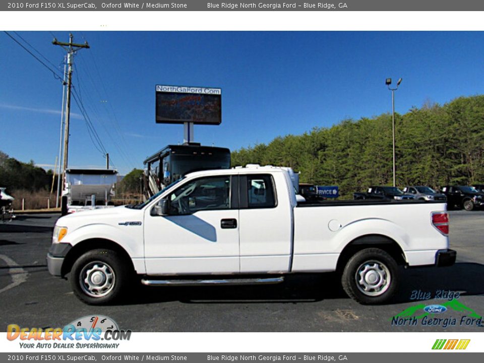 2010 Ford F150 XL SuperCab Oxford White / Medium Stone Photo #2