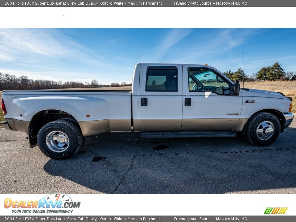 2001 Ford F350 Super Duty Lariat Crew Cab Dually Oxford White / Medium Parchment Photo #3