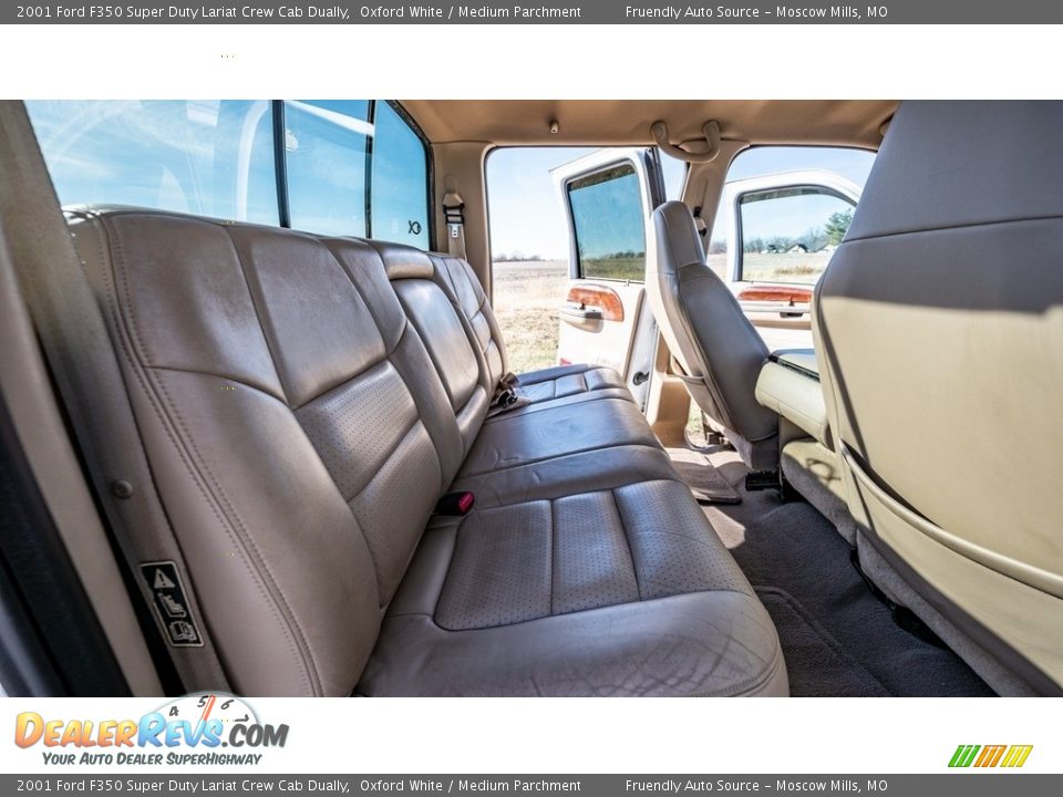 Rear Seat of 2001 Ford F350 Super Duty Lariat Crew Cab Dually Photo #22