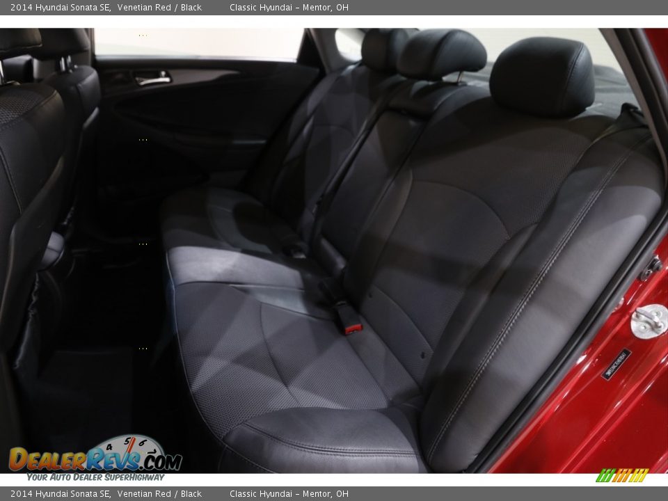 2014 Hyundai Sonata SE Venetian Red / Black Photo #18