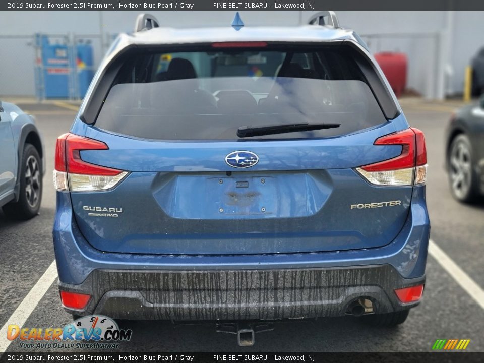 2019 Subaru Forester 2.5i Premium Horizon Blue Pearl / Gray Photo #4