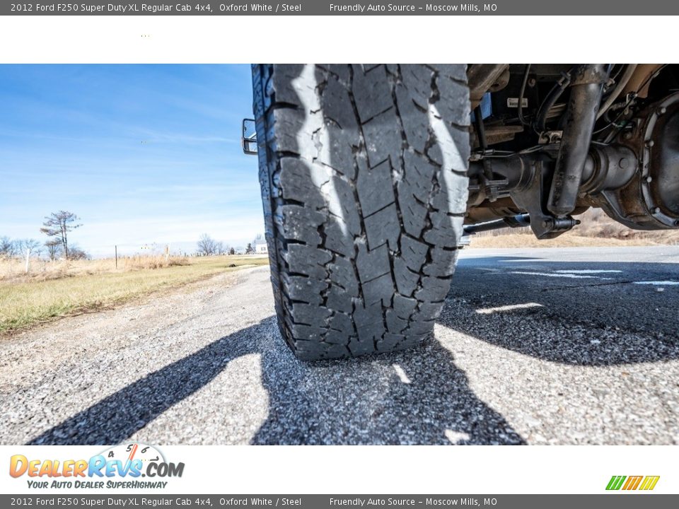 2012 Ford F250 Super Duty XL Regular Cab 4x4 Oxford White / Steel Photo #14