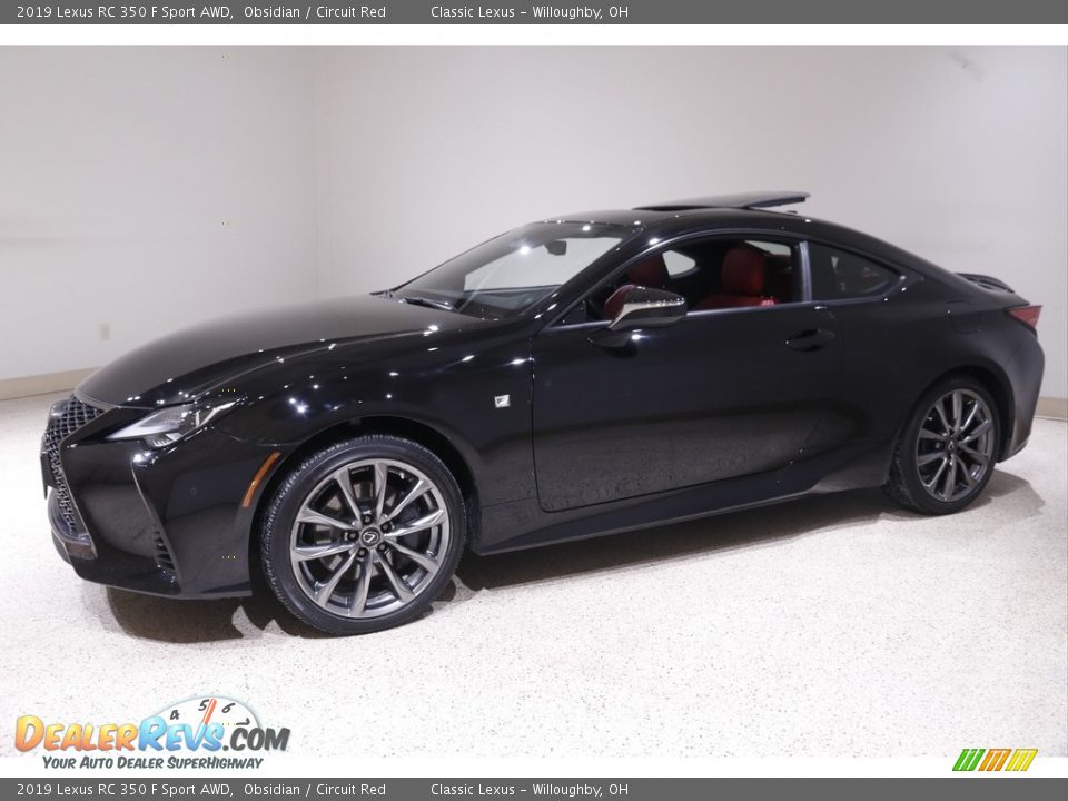 Front 3/4 View of 2019 Lexus RC 350 F Sport AWD Photo #3
